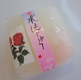 バラの水まんじゅう