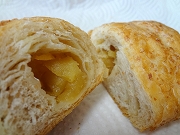 りんごのクロワッサン 200円